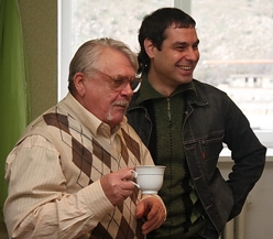 Скульптор В. Суханов и Д. Бурганов
