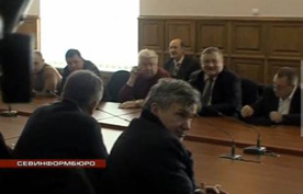 Представители бывшей фракции ПР в Севастополе собрались на странное заседание