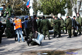 Силы самообороны Севастополя обеспечивают безопасность украинских военных