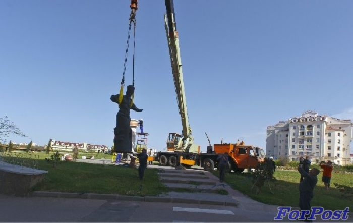памятник сагайдачному Севастополь демонтаж
