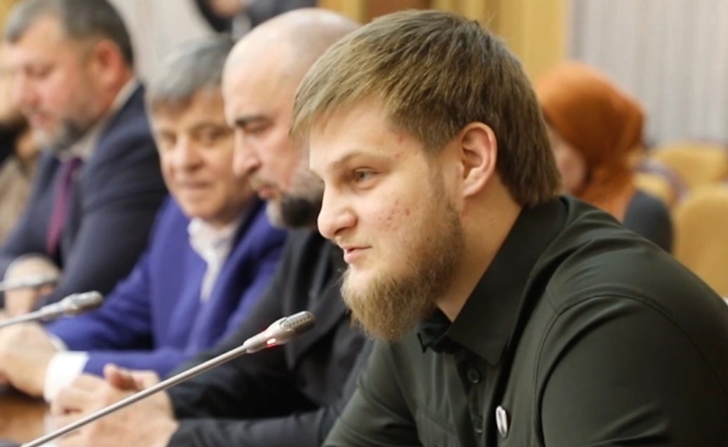 18-летний сын Кадырова стал министром второй раз за три месяца