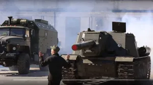К параду Победы в Севастополе восстанавливают легендарную технику