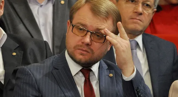 Глава мининформа Крыма хочет миллион от общественника