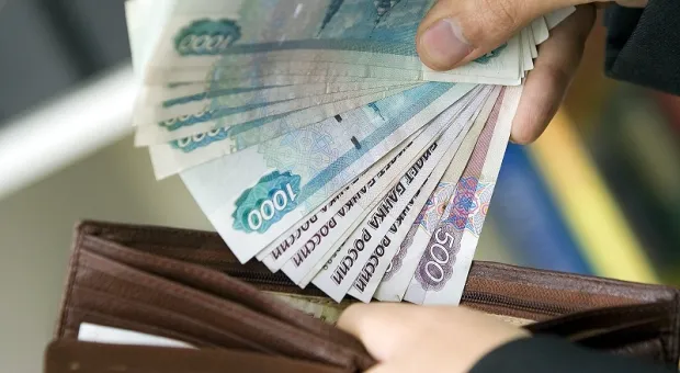 Больше других бюджетников Крыма получают врачи