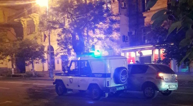 Девушка и полицейский столкнулись ночью в Севастополе