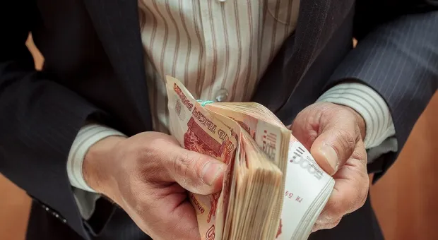 Будет меньше взяточников: в Крыму оценили повышение зарплат чиновникам