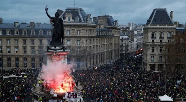 В субботу во Франции пройдет 10-ый день протестов "желтых жилетов" 