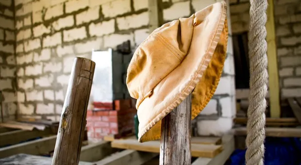 Смертельный балкон: рабочий погиб на стройке в Крыму