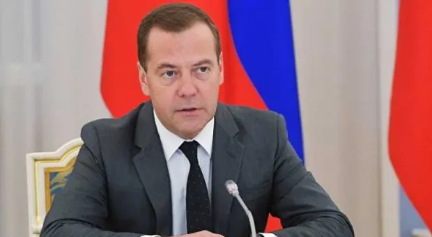 Медведев проведет совещание в Севастополе 