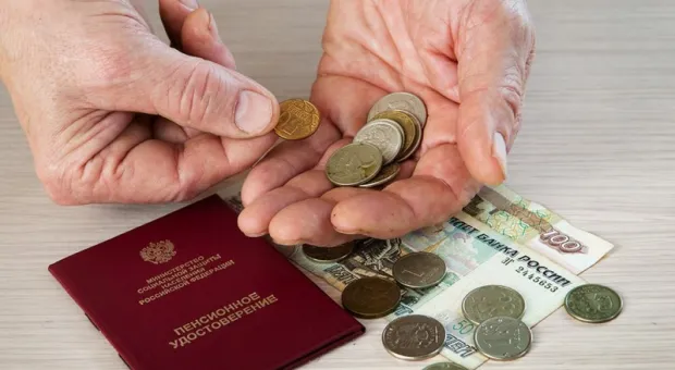 Законопроект об индексации пенсий работающих пенсионеров вновь внесли в Госдуму