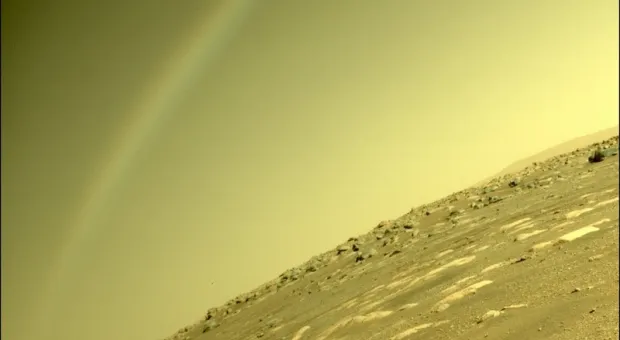 NASA опубликовало фото радуги на Марсе