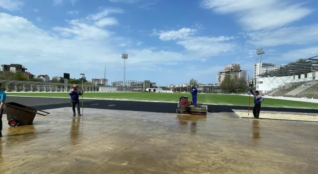 На стадионе 200-летия Севастополя летом откроют беговые дорожки