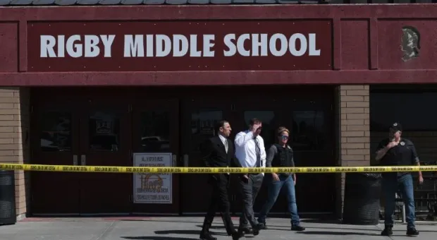 Шестиклассница устроила стрельбу в школе и ранила людей