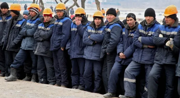 «Рабочих рук не хватает»: Путин пообещал мигрантам комфортные условия