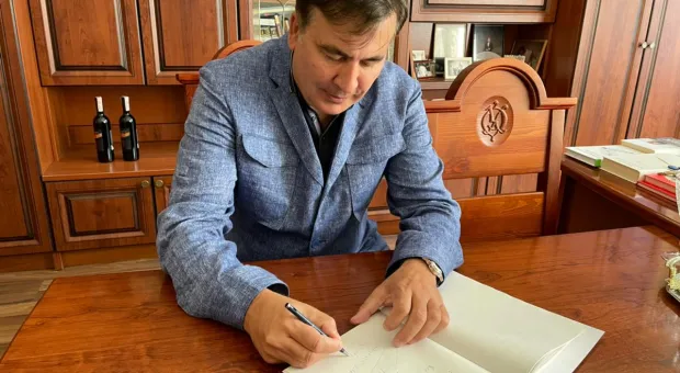 Задержанный в Грузии Саакашвили назвал себя личным узником Путина