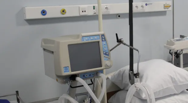 В больницы Севастополя и Крыма доставляют кислород с военных аэродромов