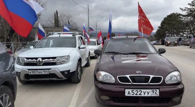 В Севастополе прошел автопробег в поддержку Владимира Путина