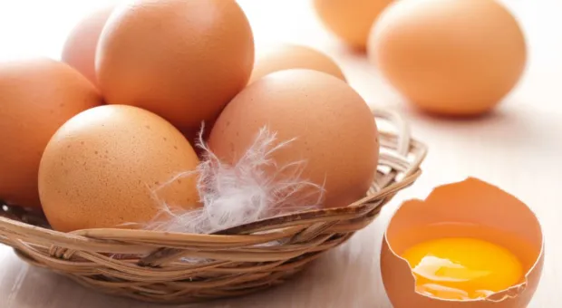 Правительство определило порядок беспошлинного импорта яиц в РФ в первом полугодии 2024 года
