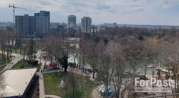 Почему детским и спортивным площадкам не место в парках Крыма — мнение архитектора