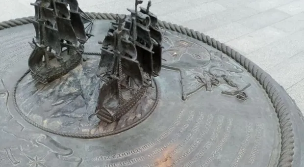 Севастопольский скульптор советует оставить след осколка на карте-памятнике «Бой „Меркурия”» 