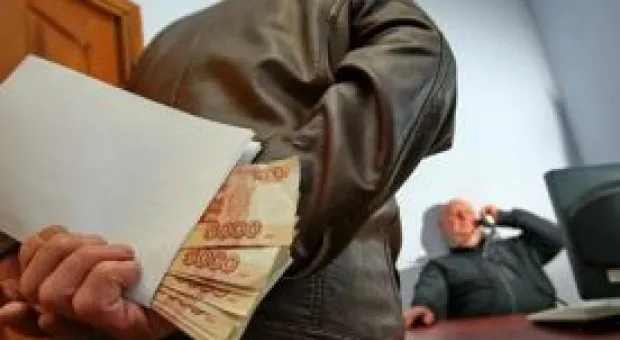 В Севастополе адвокат и сотрудник Севземконтроля признаны виновными в посредничестве во взятке