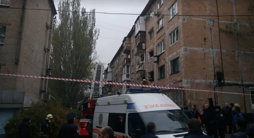 В центре Донецка прогремел взрыв в многоквартирном доме