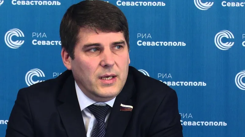 «Мы выглядим, как нищеброды»: совет муниципалитетов Севастополя задолжал за статус