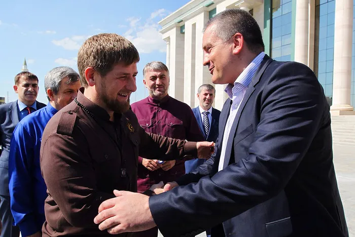 Аксёнов приближается к Кадырову