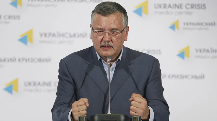 СК заподозрил экс-министра обороны Украины в призывах к терактам в России