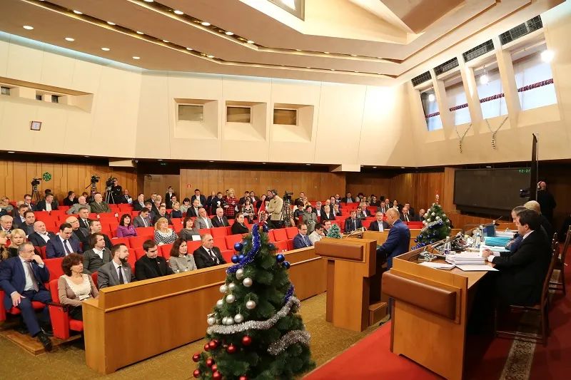 Крымским депутатам не хватает открытости и страха