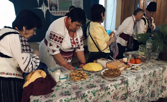 В Севастополе белорусы щедро накрыли столы грекам