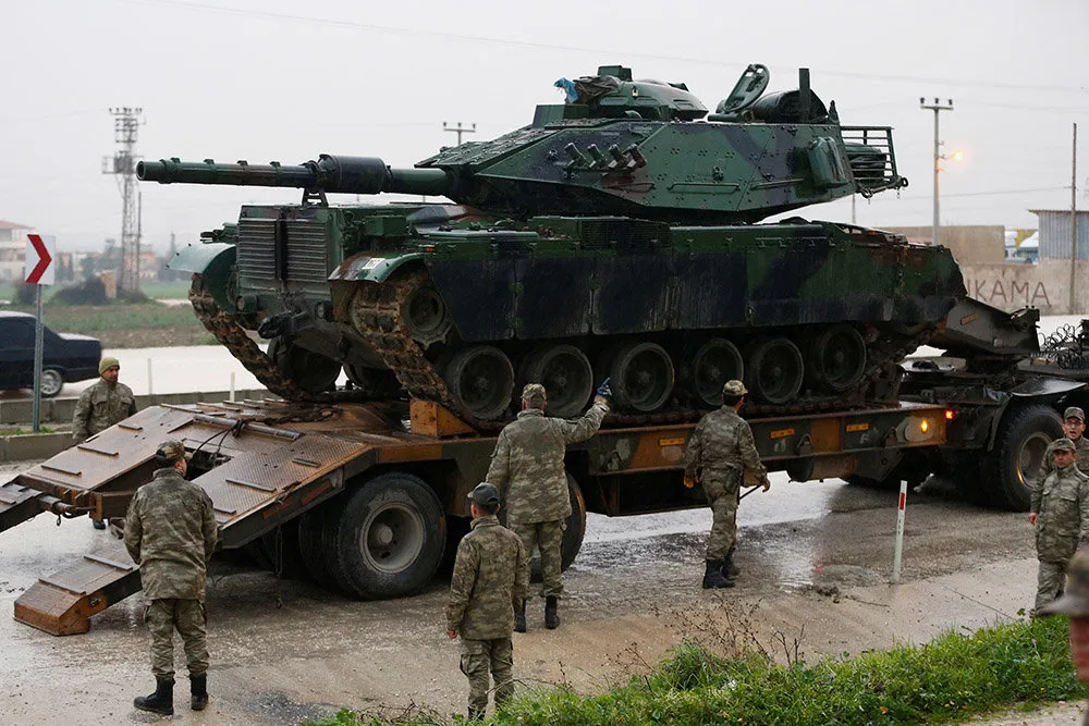 Турция начала военные действия против курдов 