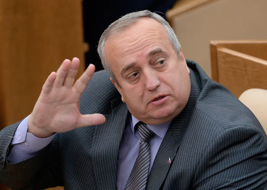 Клинцевич назвал "хамством" отказ Киева от военной техники из Крыма