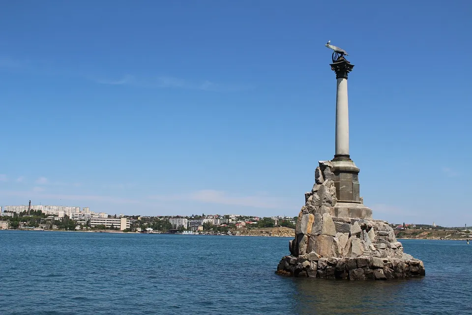 В Севастополе потерялся ответственный за памятник Затопленным кораблям