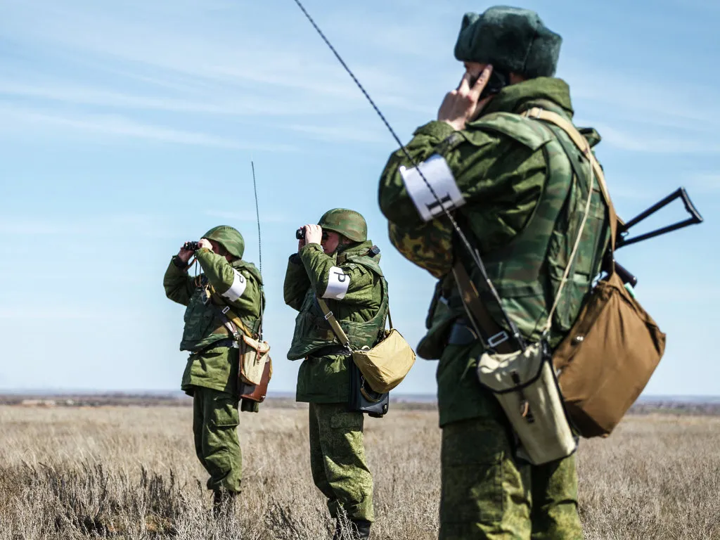 Офицерам ВС РФ выдали отечественные защищенные мобильники за 115 тысяч