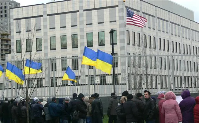 Посольство США на Украине призвало соблюдать пеермирие в Донбассе