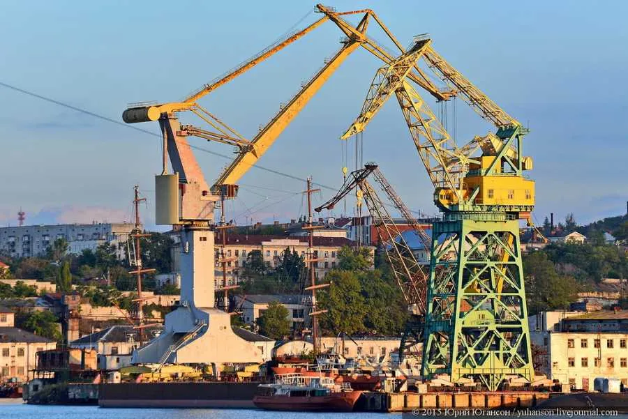 Севастопольский морской завод отметил 235-летие