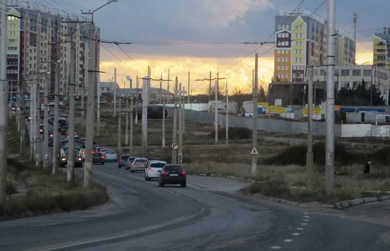 В Севастополе «закатают в асфальт» 4 миллиарда рублей
