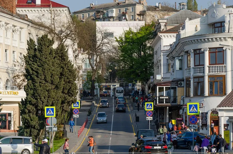Севастополь и Крым не будут «дешевыми регионами» 