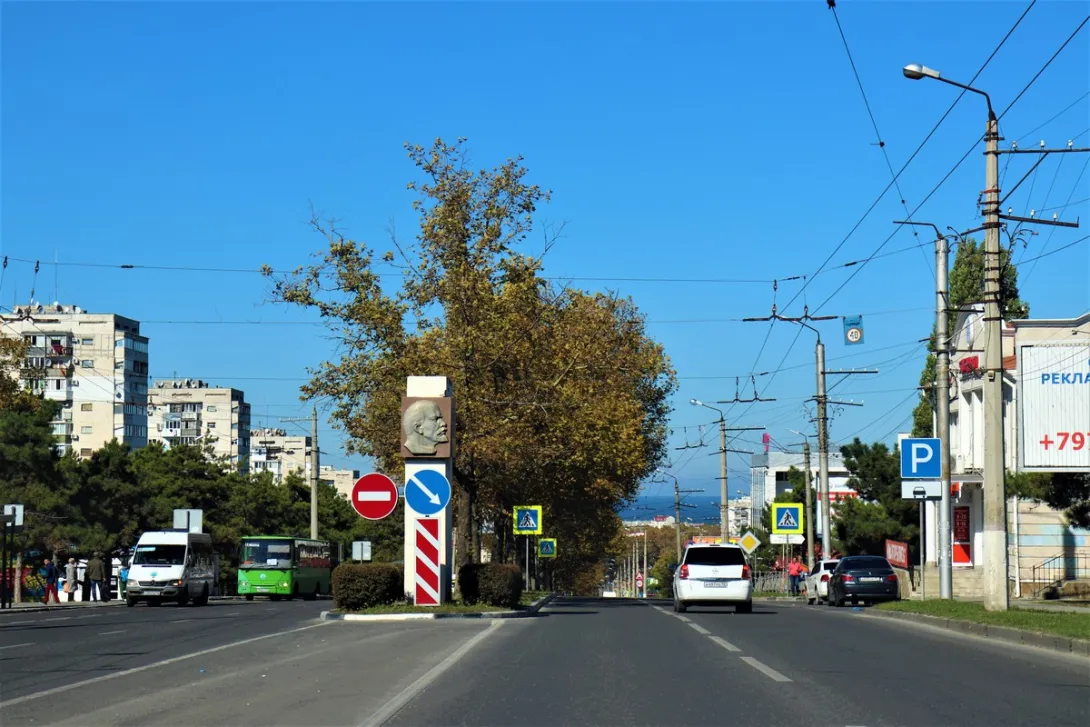 На проспекте Острякова в Севастополе ликвидированы пешеходные переходы