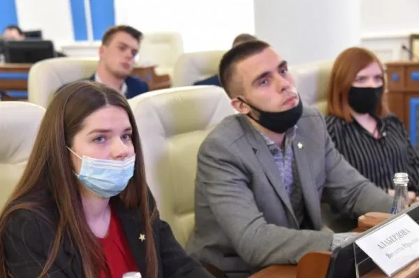 Жителей Севастополя тихо зовут во внутреннюю политику