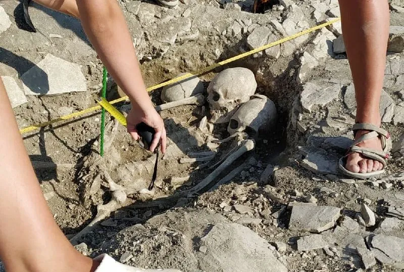 Археологи нашли в Крыму человеческие скелеты с вытянутыми черепами