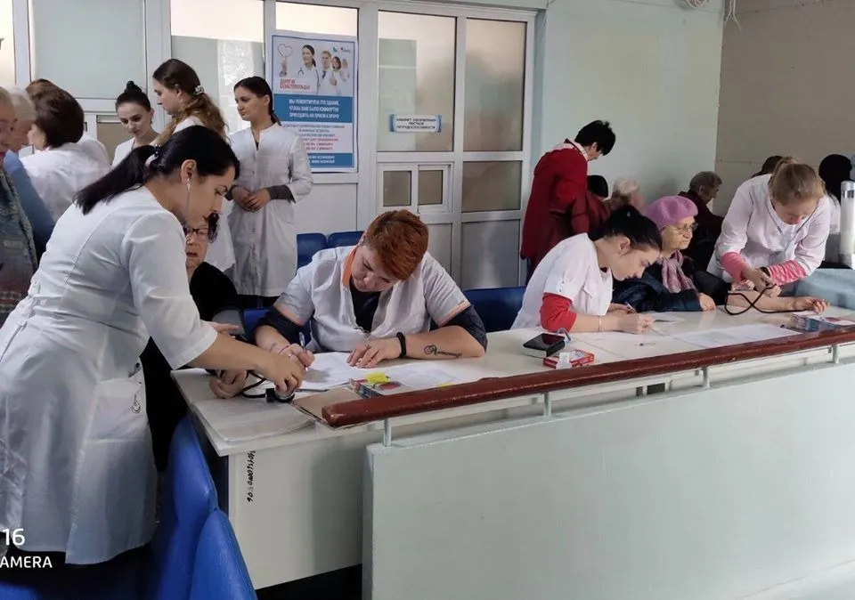 Более 830 медиков брошены на борьбу с коронавирусом в Севастополе
