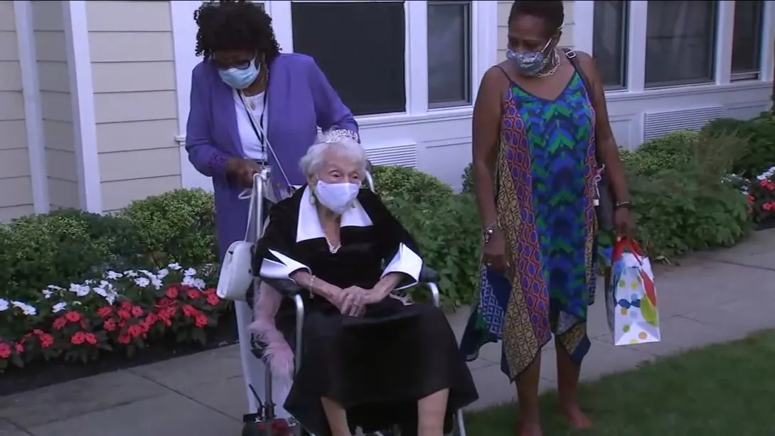 Пенсионерка рассказала, как она дожила до 110 лет