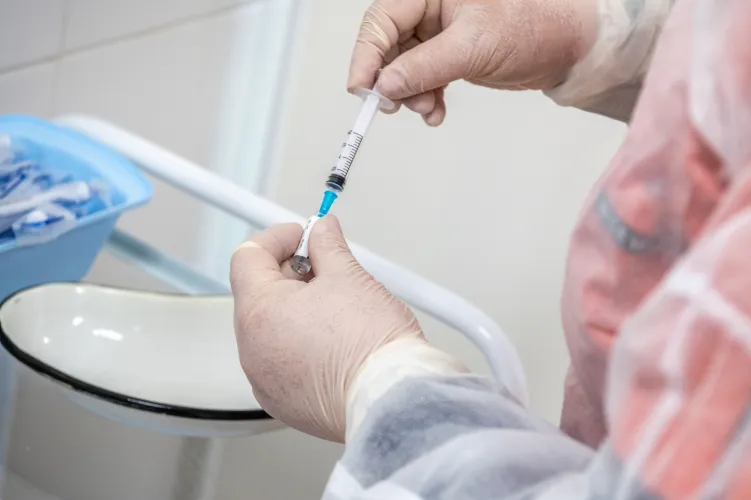 В Севастополе развеяли опасения родителей по поводу вакцины «Спутник М»