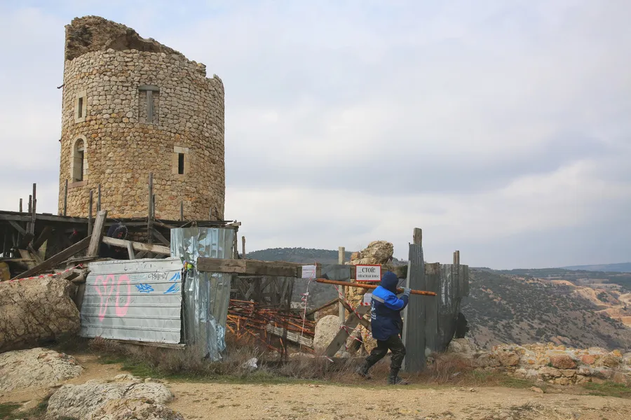 В Севастополе готовятся к реставрации одной из древнейших крепостей