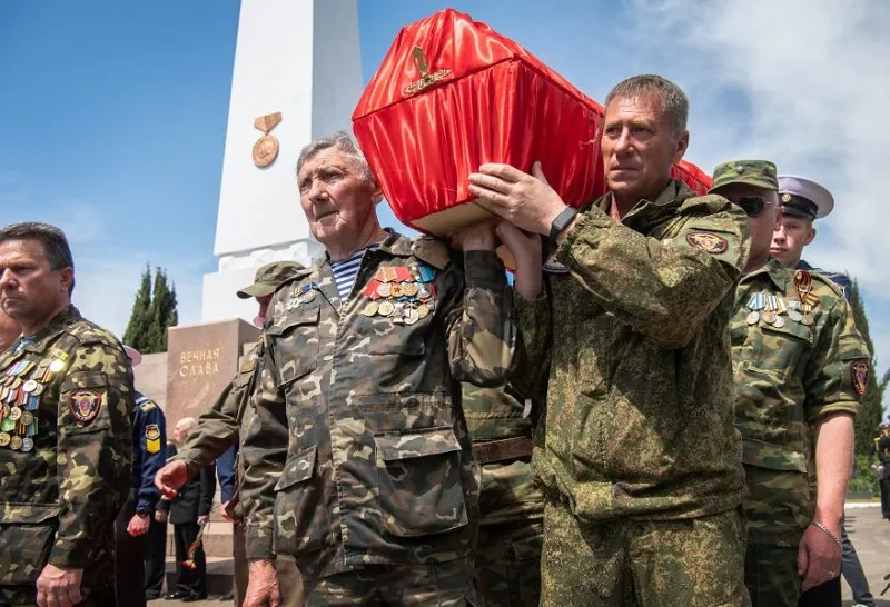 В Севастополе перезахоронили останки почти двухсот бойцов