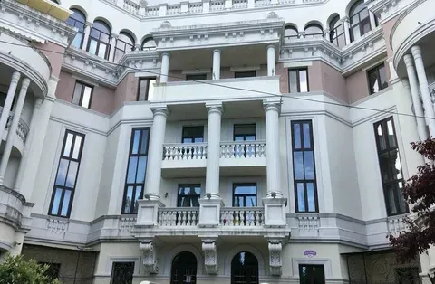 Ялтинская квартира Зеленского будет продана на аукционе