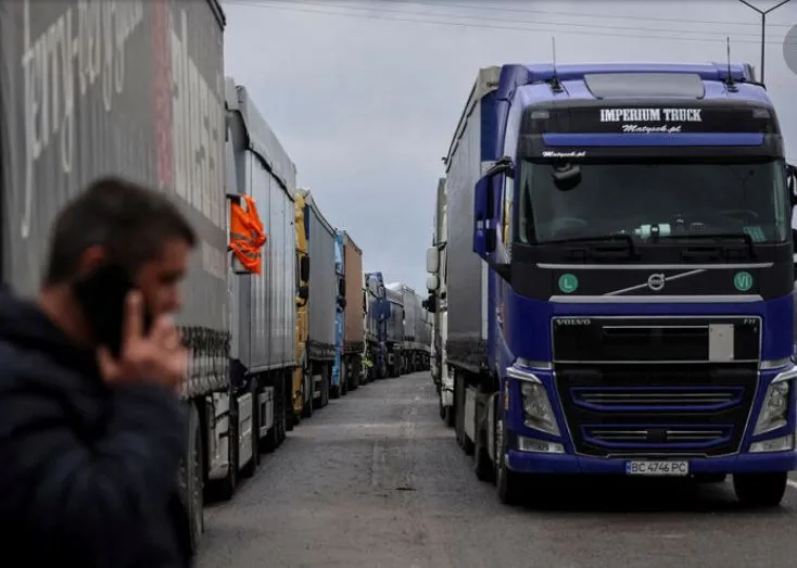 Поляки усилят проверку украинских грузовиков на границе