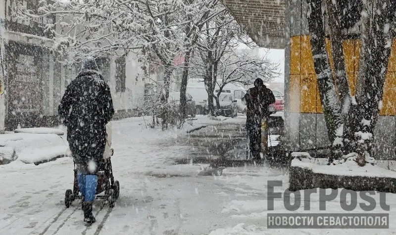 Снег и гололедица: в Крым приходит штормовая зима